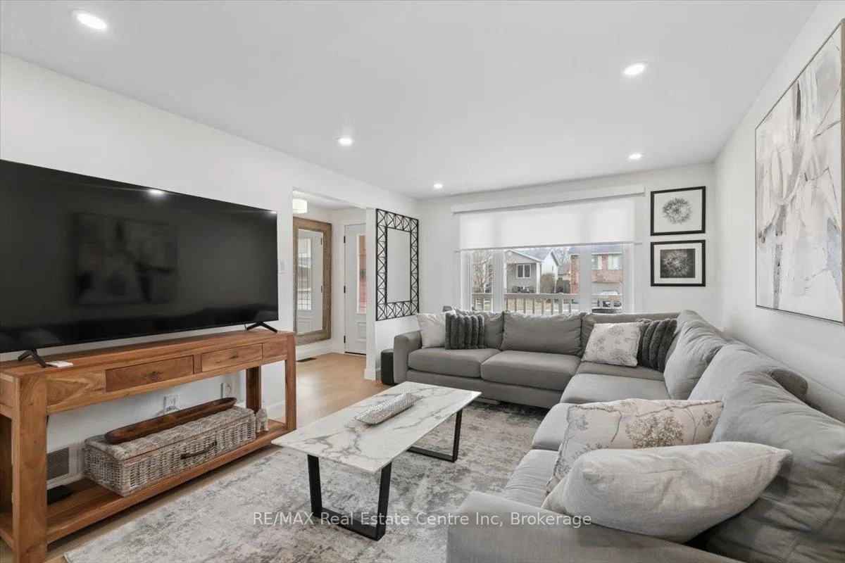 Photo 9 of 45 Darby Road, Guelph, Willow West/Sugarbush/West Acres — HOMEH