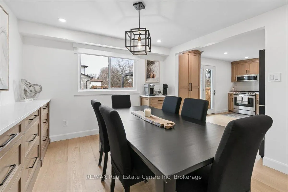Photo 10 of 45 Darby Road, Guelph, Willow West/Sugarbush/West Acres — HOMEH
