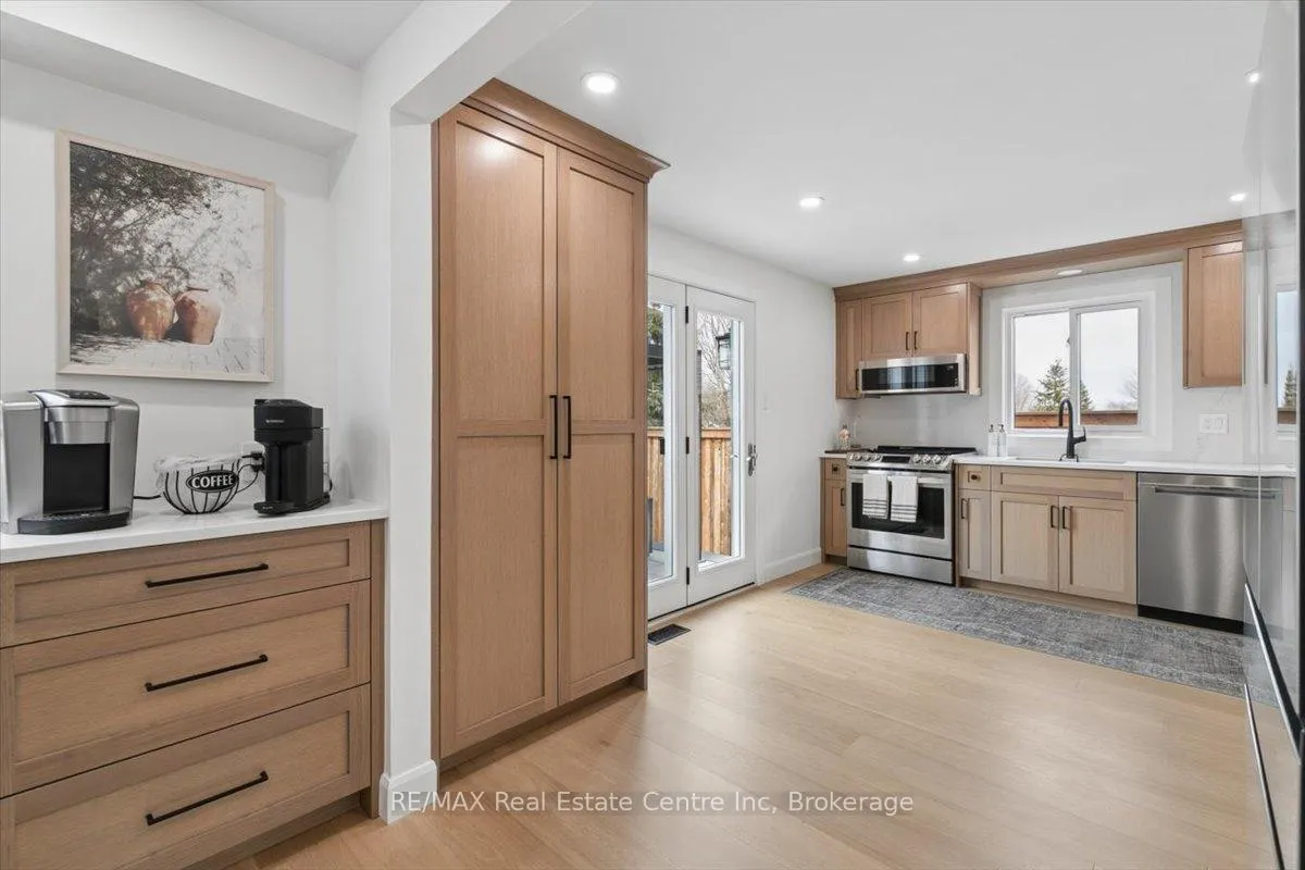 Photo 13 of 45 Darby Road, Guelph, Willow West/Sugarbush/West Acres — HOMEH