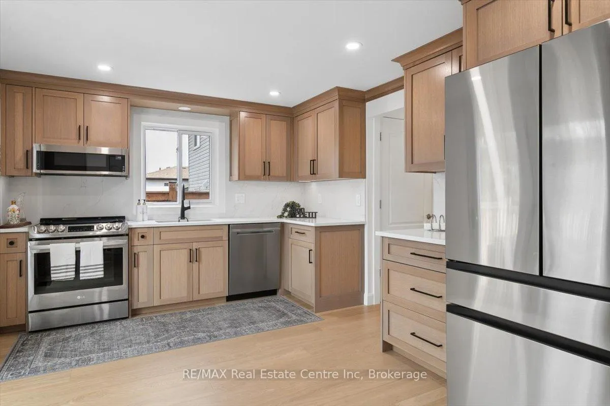 Photo 15 of 45 Darby Road, Guelph, Willow West/Sugarbush/West Acres — HOMEH