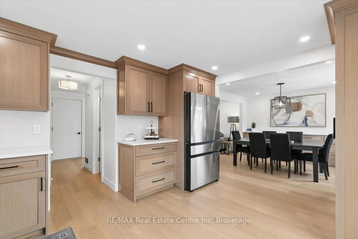 Photo 19 of 45 Darby Road, Guelph, Willow West/Sugarbush/West Acres — HOMEH