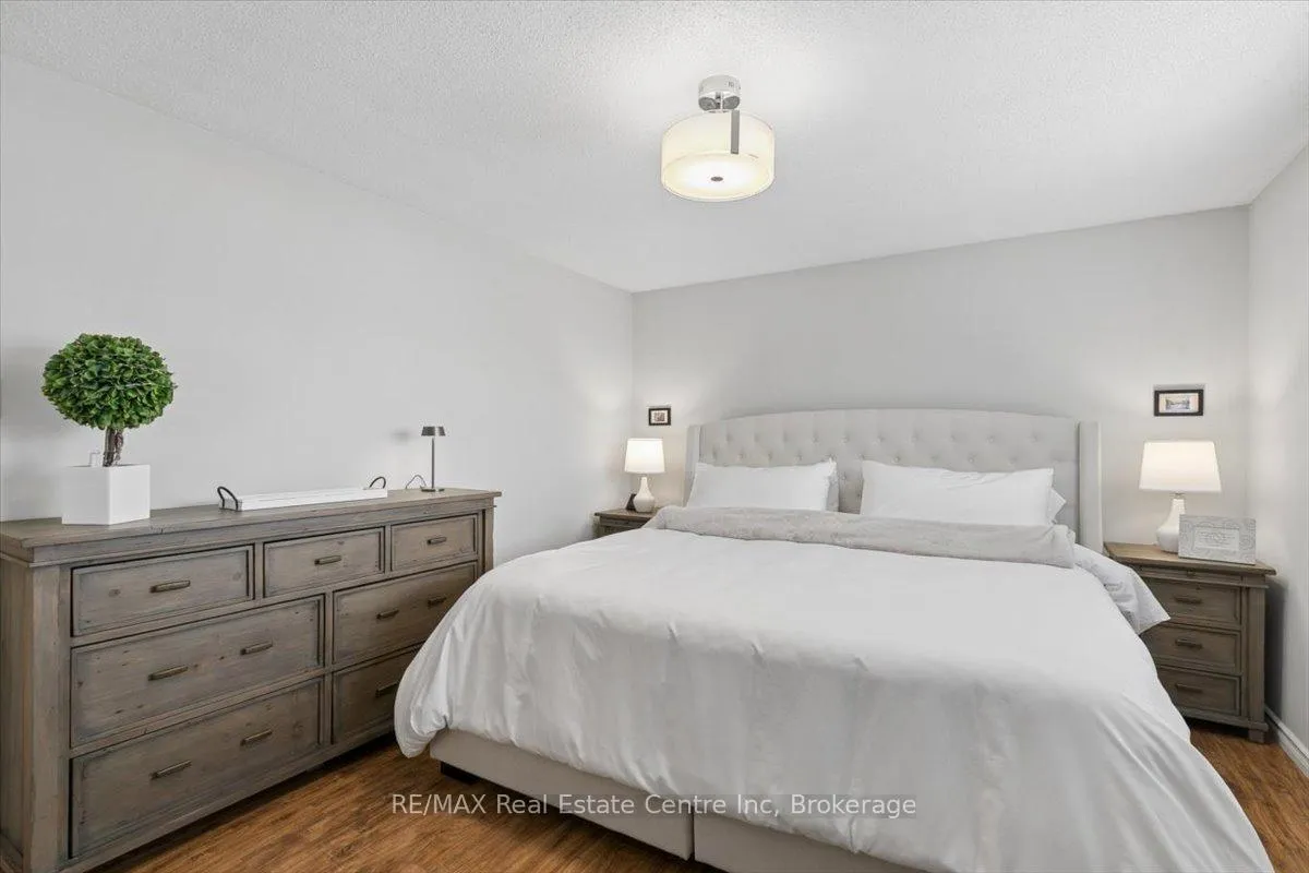 Photo 29 of 45 Darby Road, Guelph, Willow West/Sugarbush/West Acres — HOMEH