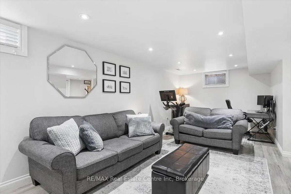 Photo 34 of 45 Darby Road, Guelph, Willow West/Sugarbush/West Acres — HOMEH