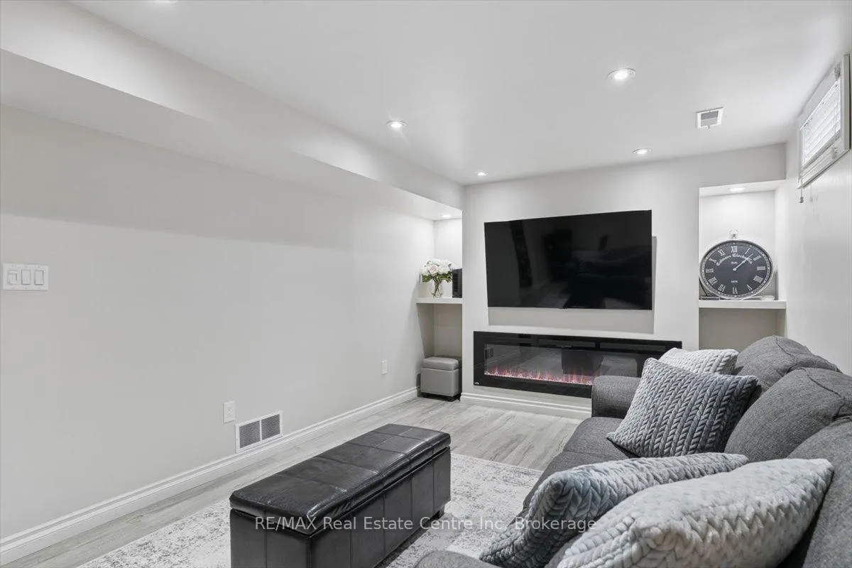 Photo 35 of 45 Darby Road, Guelph, Willow West/Sugarbush/West Acres — HOMEH