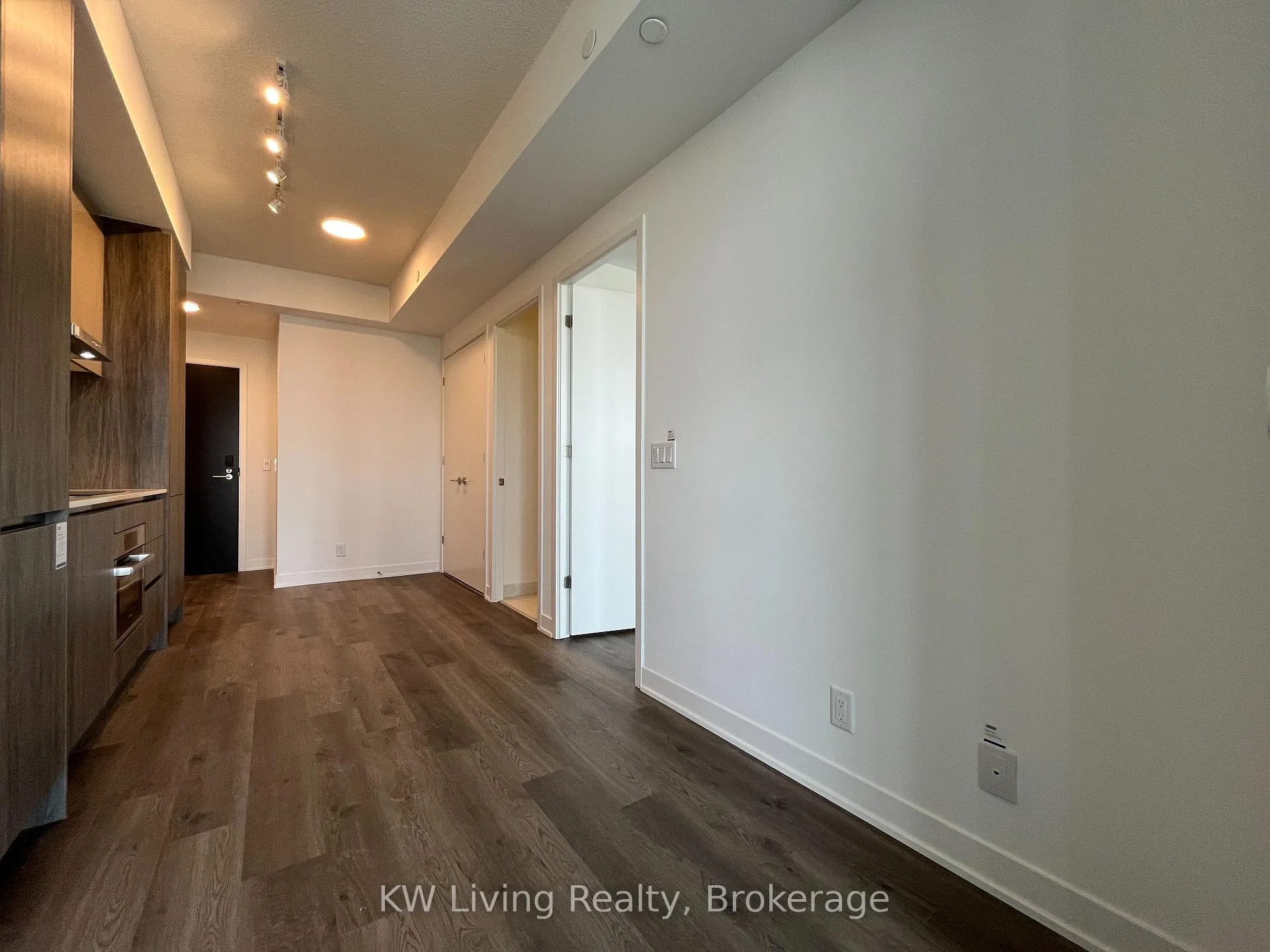 Photo 6 of Unit 3901, 180 Front Street E, Toronto, Moss Park — HOMEH