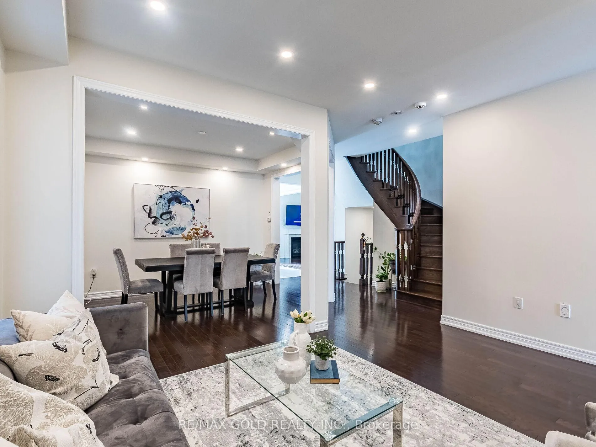 Photo 7 of 520 Veterans Drive, Brampton, Northwest Brampton — HOMEH