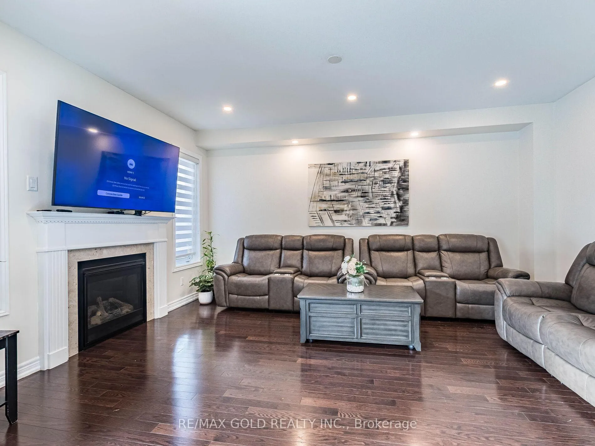 Photo 12 of 520 Veterans Drive, Brampton, Northwest Brampton — HOMEH