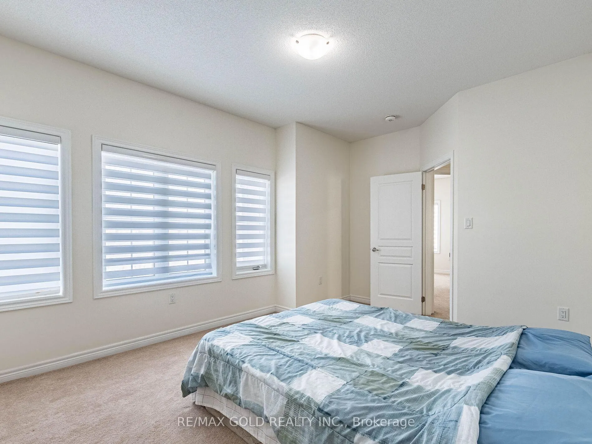 Photo 28 of 520 Veterans Drive, Brampton, Northwest Brampton — HOMEH