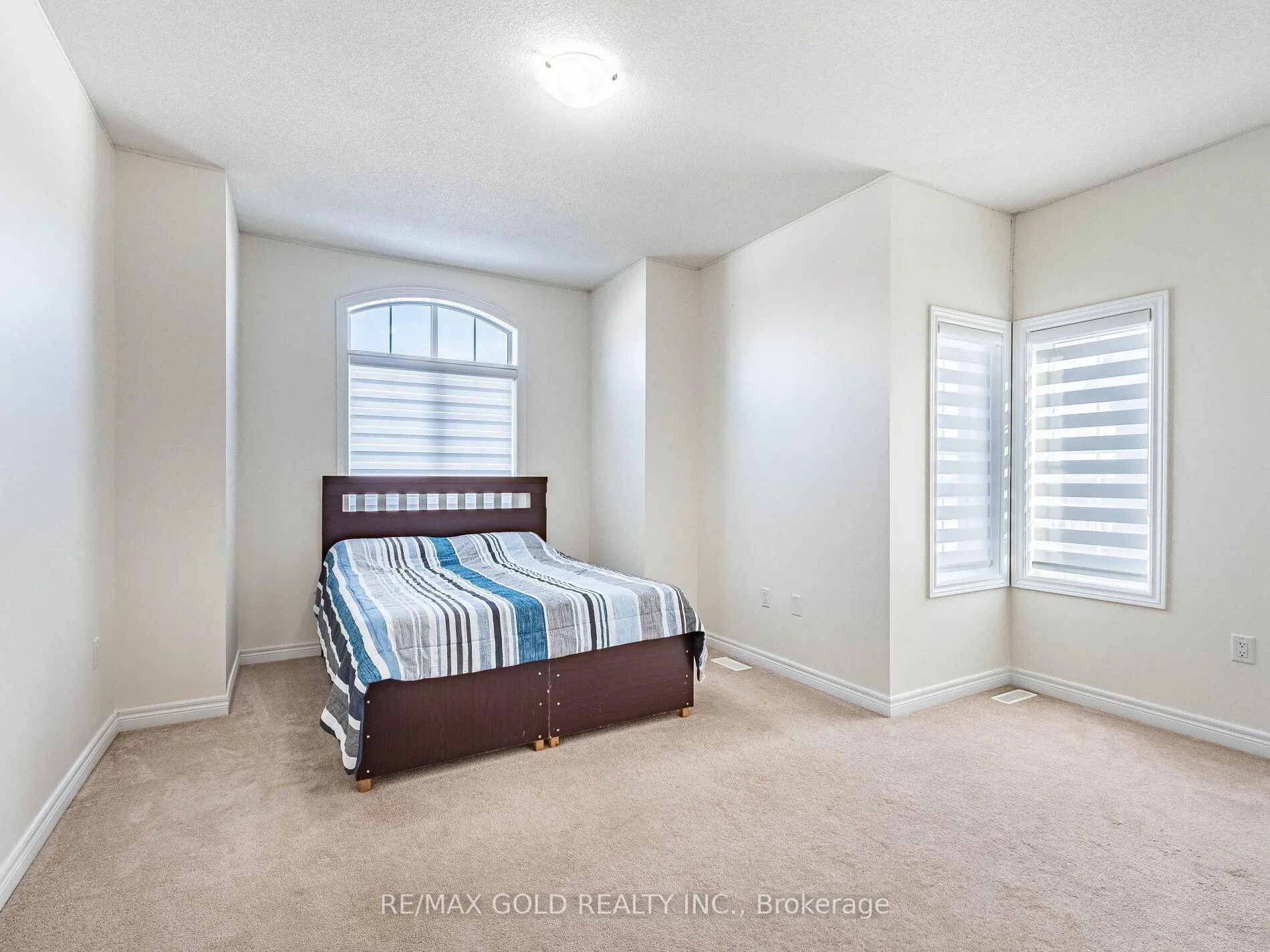 Photo 29 of 520 Veterans Drive, Brampton, Northwest Brampton — HOMEH