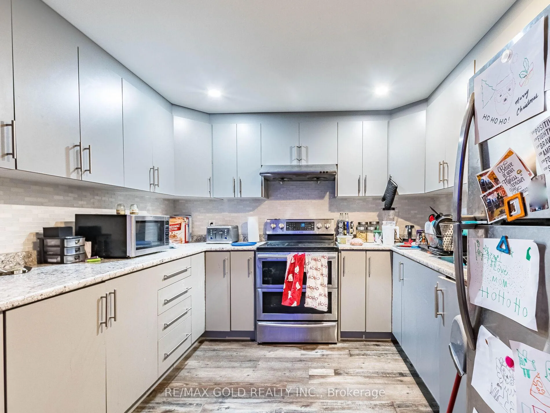 Photo 37 of 520 Veterans Drive, Brampton, Northwest Brampton — HOMEH
