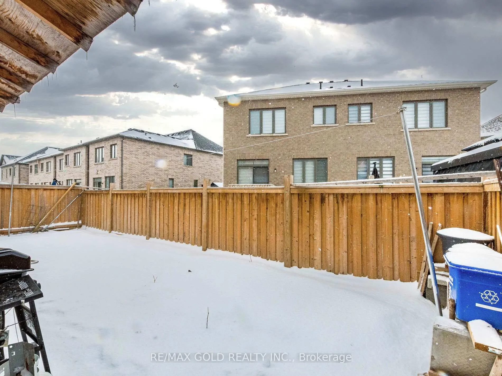Photo 43 of 520 Veterans Drive, Brampton, Northwest Brampton — HOMEH