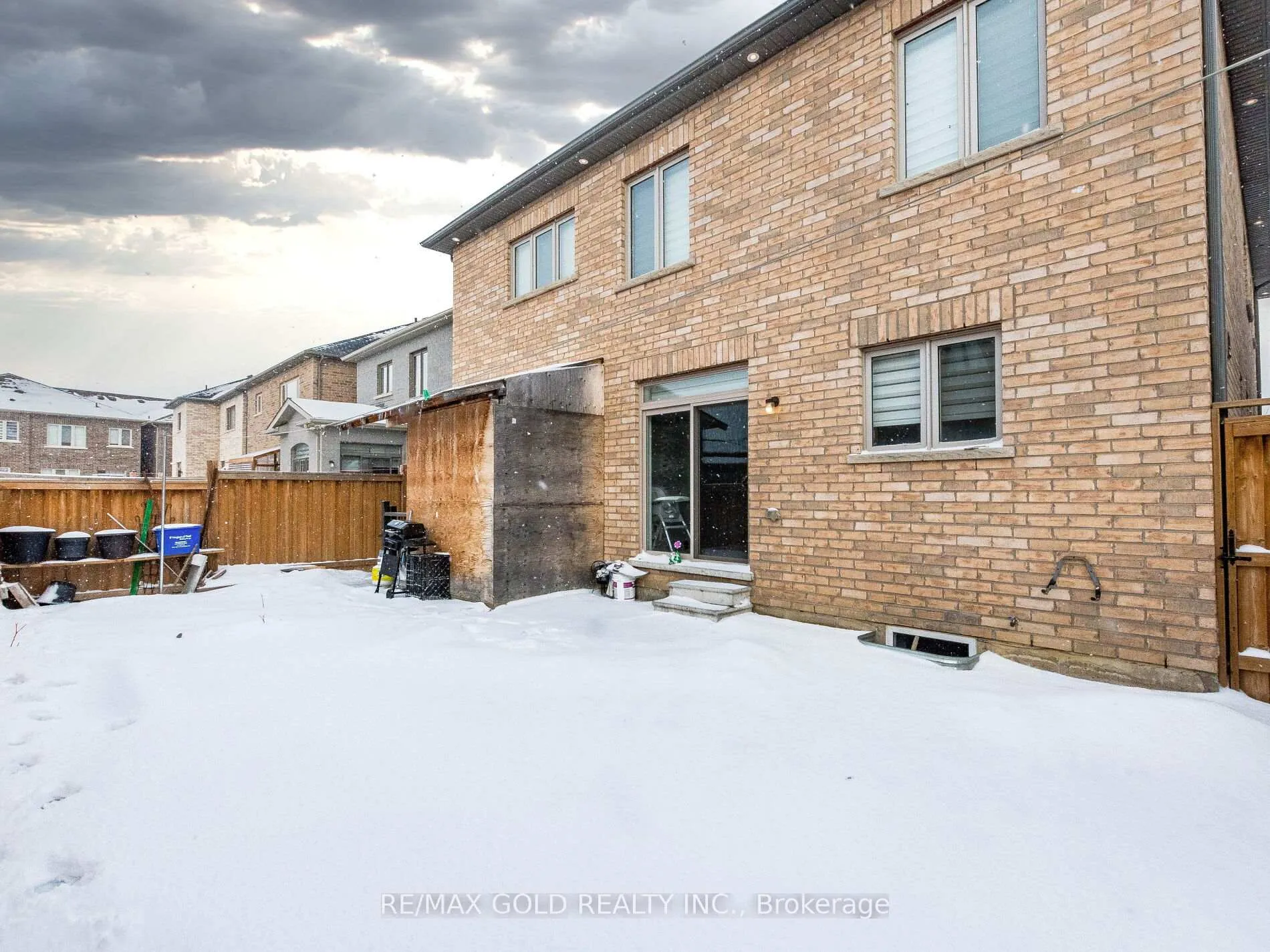 Photo 44 of 520 Veterans Drive, Brampton, Northwest Brampton — HOMEH