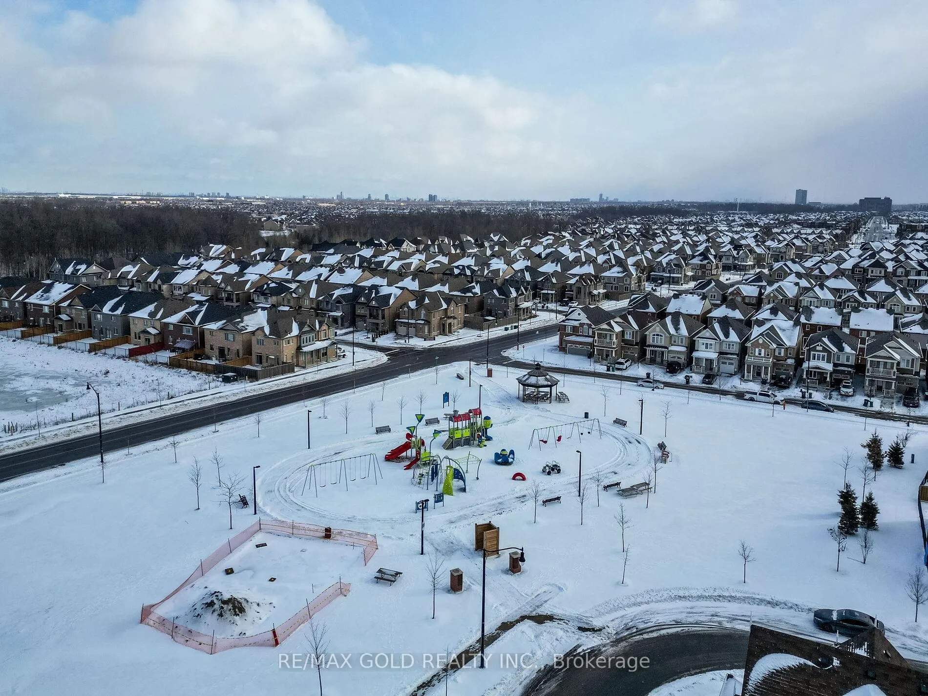 Photo 45 of 520 Veterans Drive, Brampton, Northwest Brampton — HOMEH