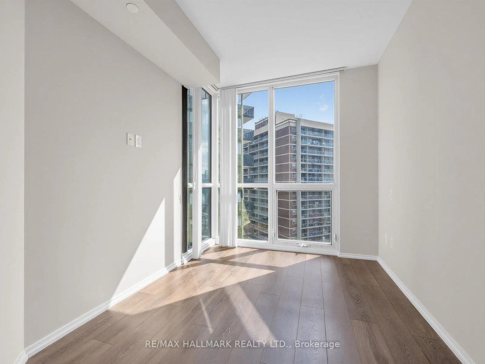 Photo 20 of Unit 2012, 45 Charles Street E, Toronto, Church-Yonge Corridor — HOMEH