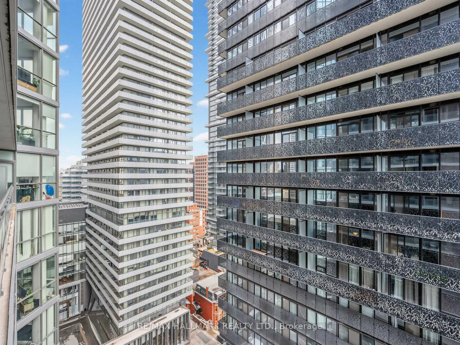 Photo 25 of Unit 2012, 45 Charles Street E, Toronto, Church-Yonge Corridor — HOMEH