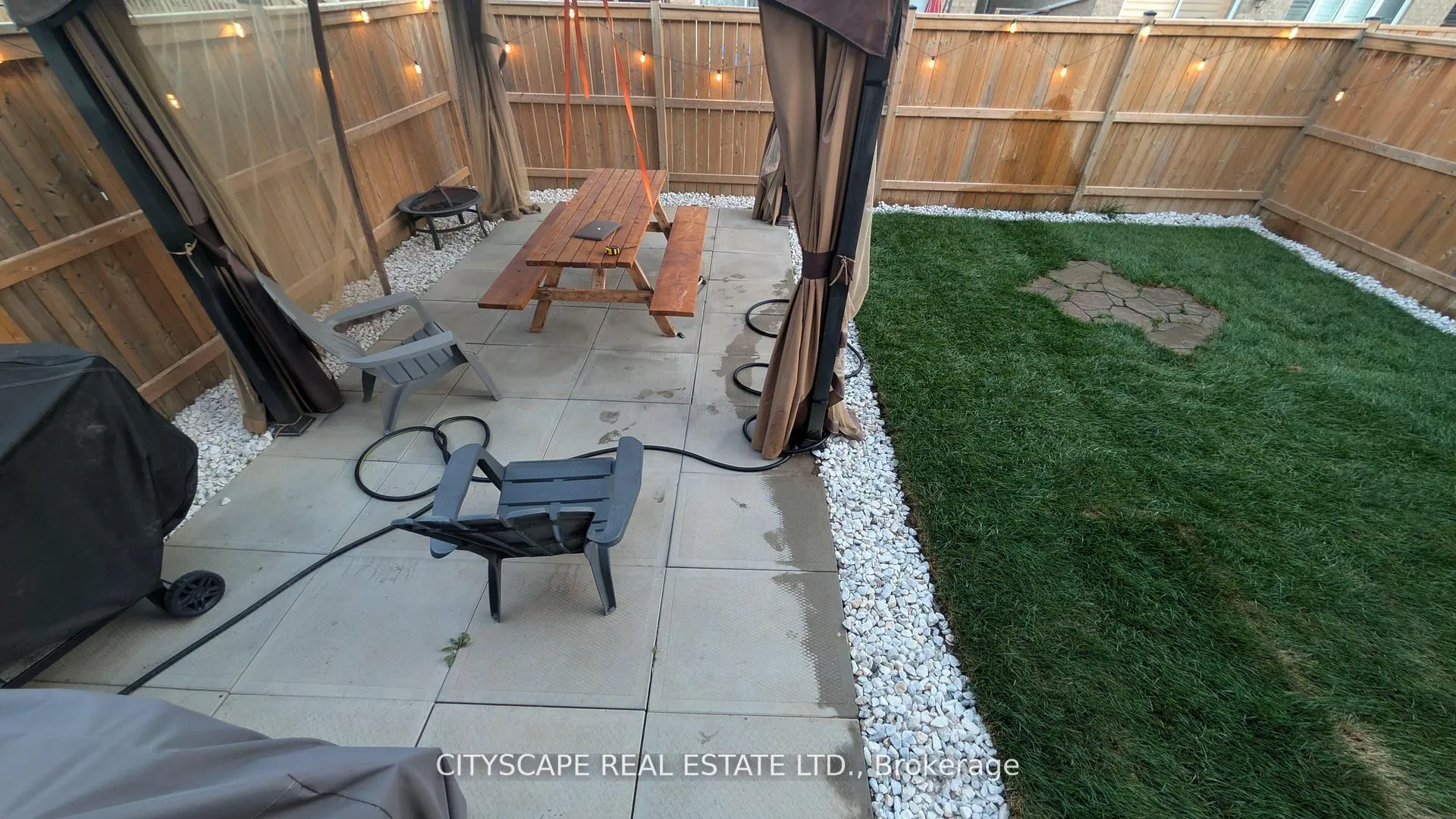 Photo 32 of 11 Beatty Avenue, Thorold, Hurricane/Merrittville — HOMEH