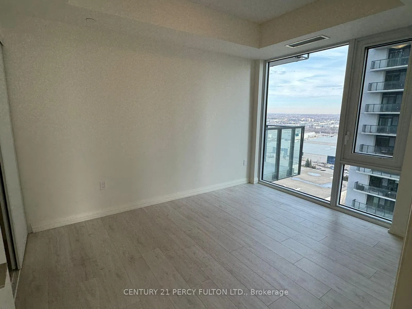 Photo 17 of Unit 1803, 27 Korda Gate, Vaughan, Vellore Village — HOMEH