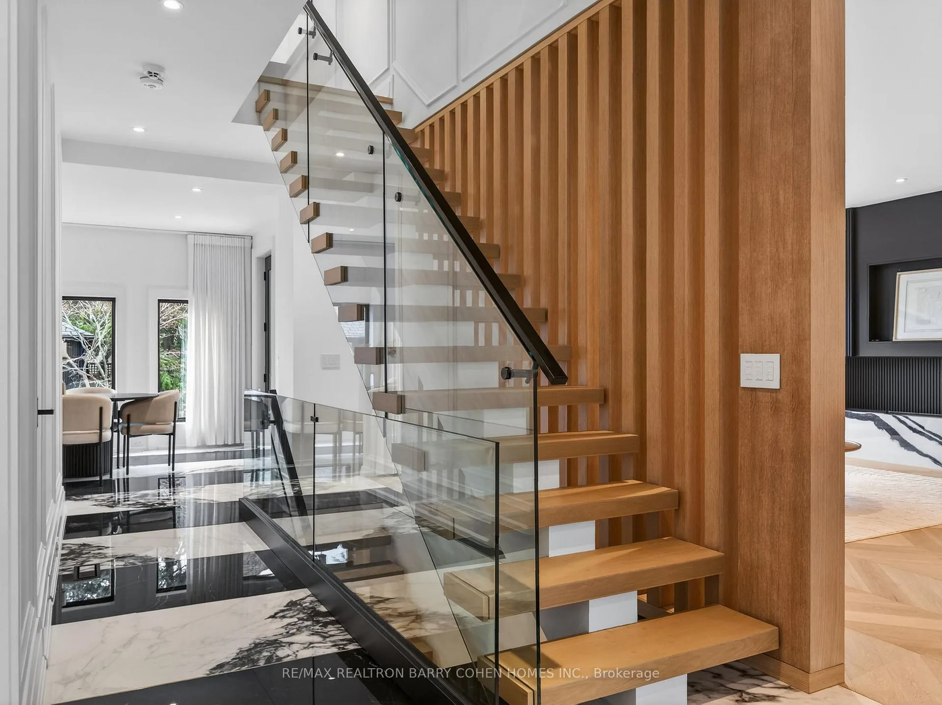 Photo 10 of 62 Maple Avenue, Toronto, Rosedale-Moore Park — HOMEH