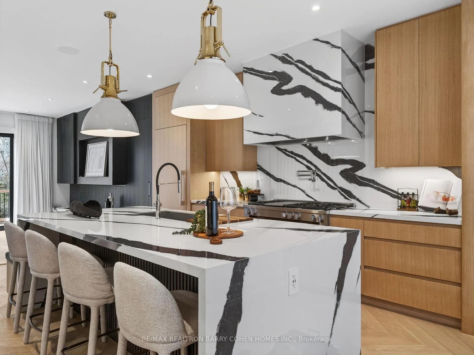 Photo 15 of 62 Maple Avenue, Toronto, Rosedale-Moore Park — HOMEH