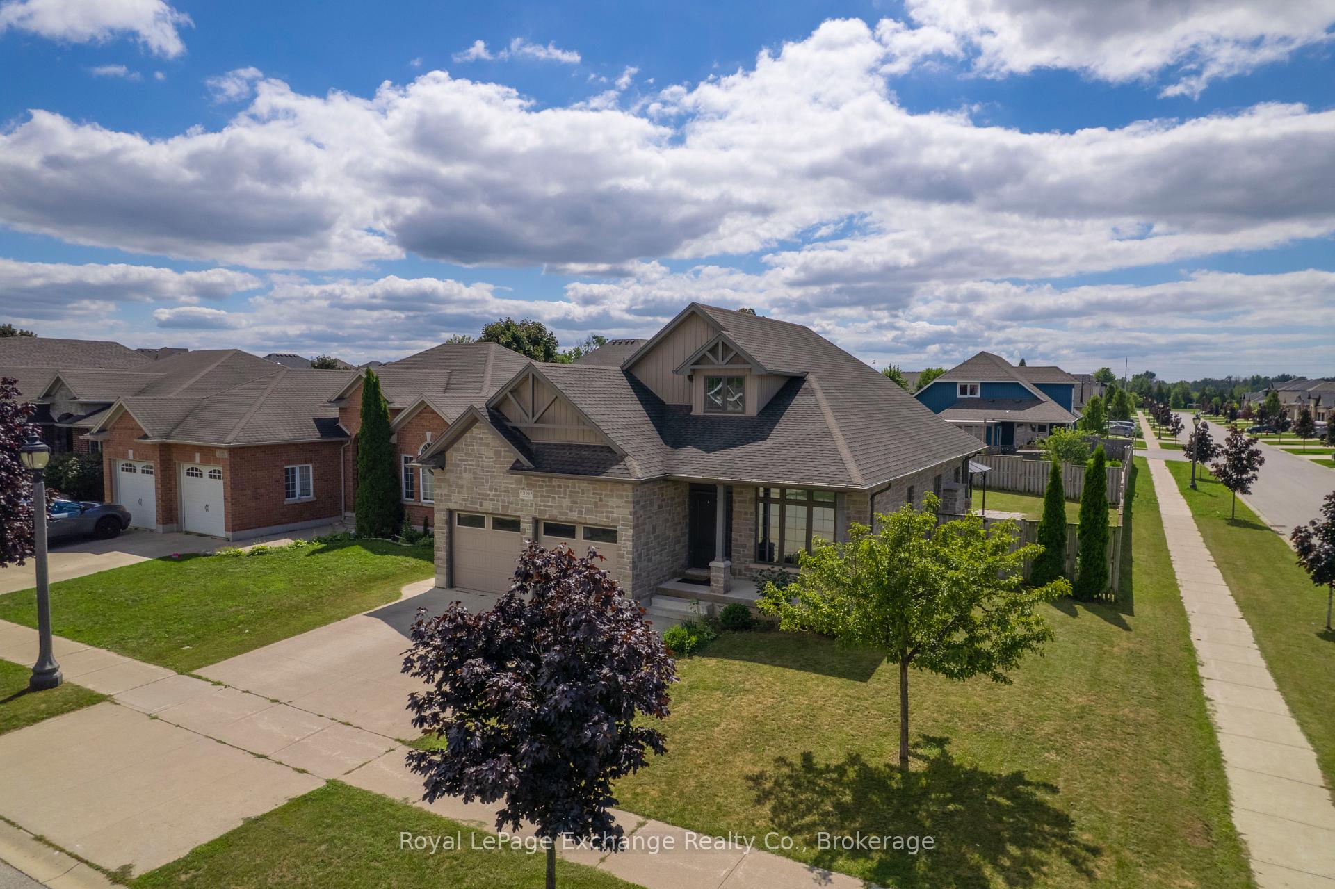 Photo 1 of 310 Wieck Boulevard, Kincardine — HOMEH