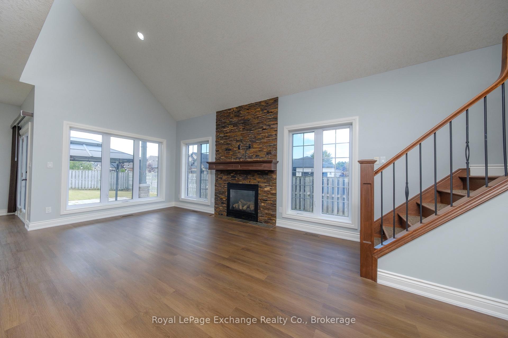 Photo 14 of 310 Wieck Boulevard, Kincardine — HOMEH