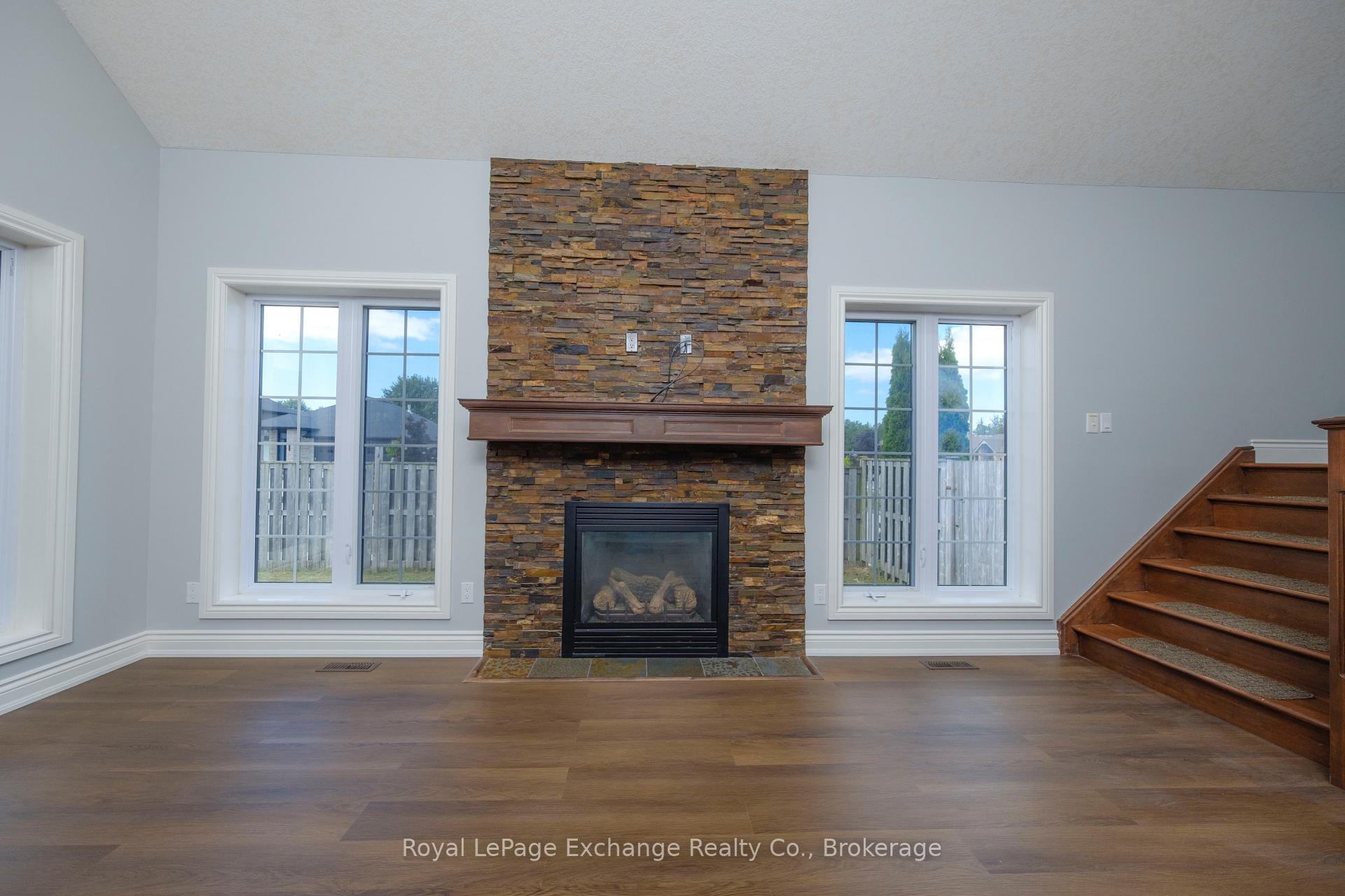 Photo 16 of 310 Wieck Boulevard, Kincardine — HOMEH