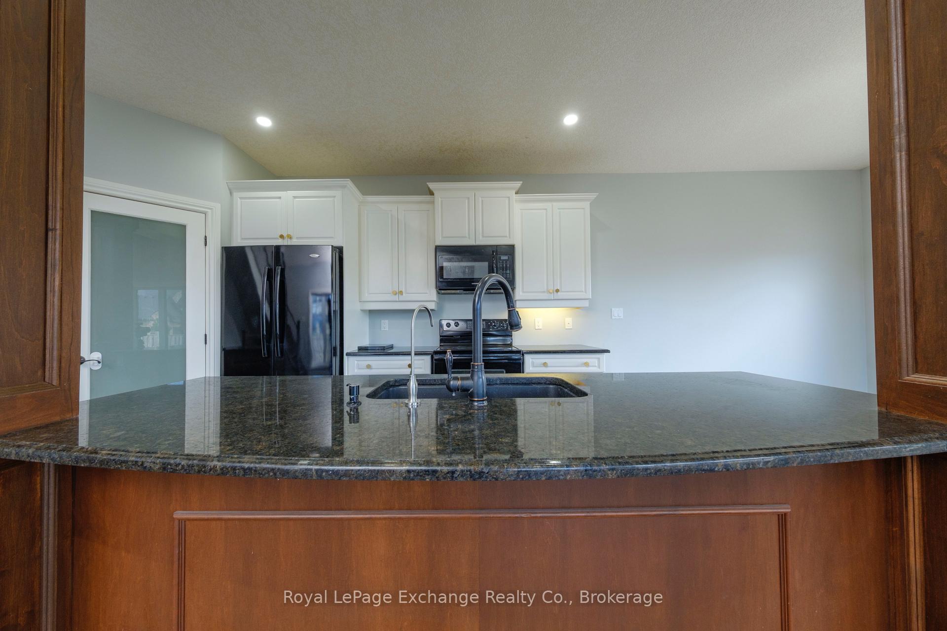 Photo 17 of 310 Wieck Boulevard, Kincardine — HOMEH