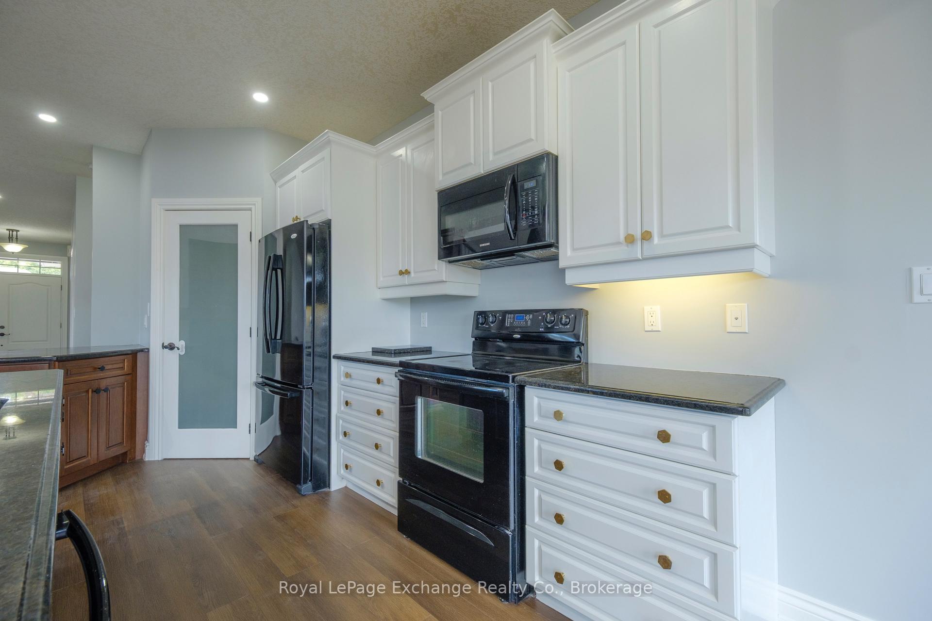 Photo 18 of 310 Wieck Boulevard, Kincardine — HOMEH