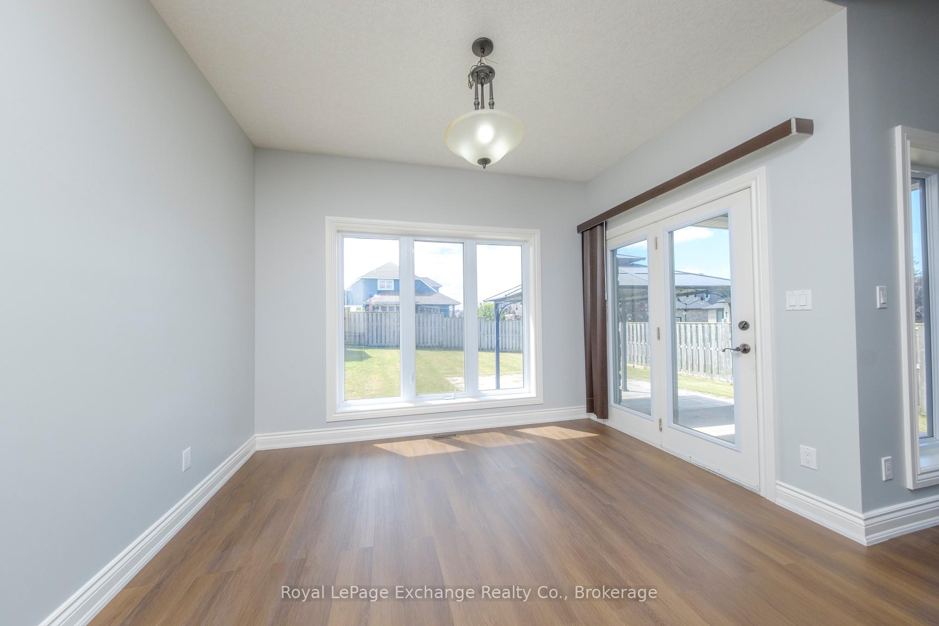 Photo 19 of 310 Wieck Boulevard, Kincardine — HOMEH