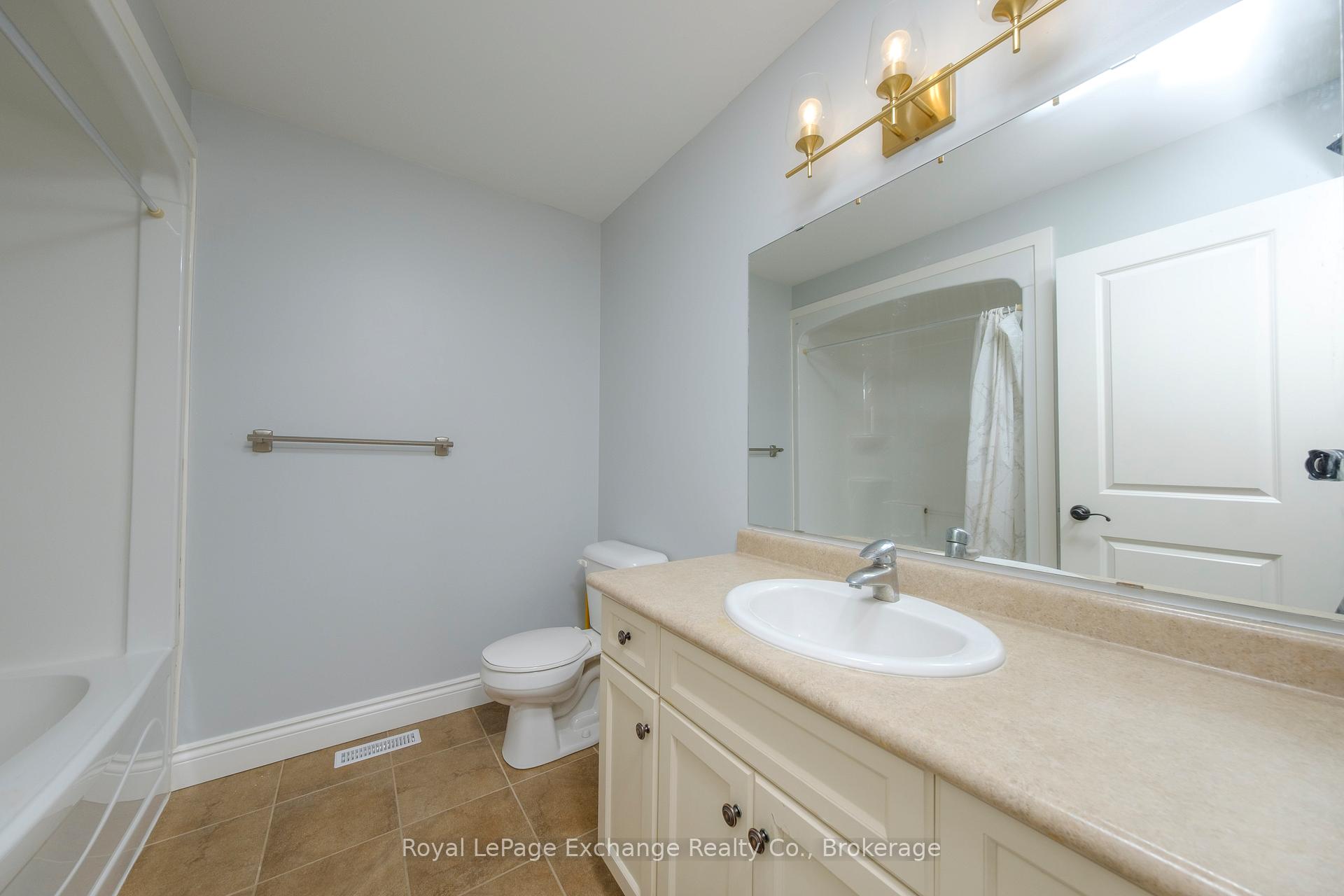 Photo 27 of 310 Wieck Boulevard, Kincardine — HOMEH