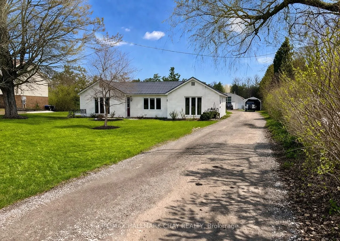 Photo 1 of 3302 Innisfil Beach Road, Innisfil, Rural Innisfil — HOMEH