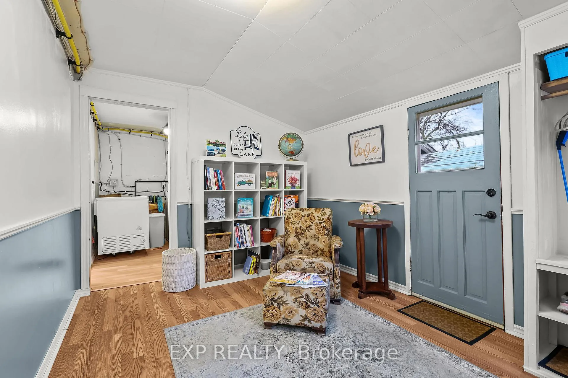 Photo 3 of 137 Oak Street E, Chatham-Kent, Bothwell — HOMEH