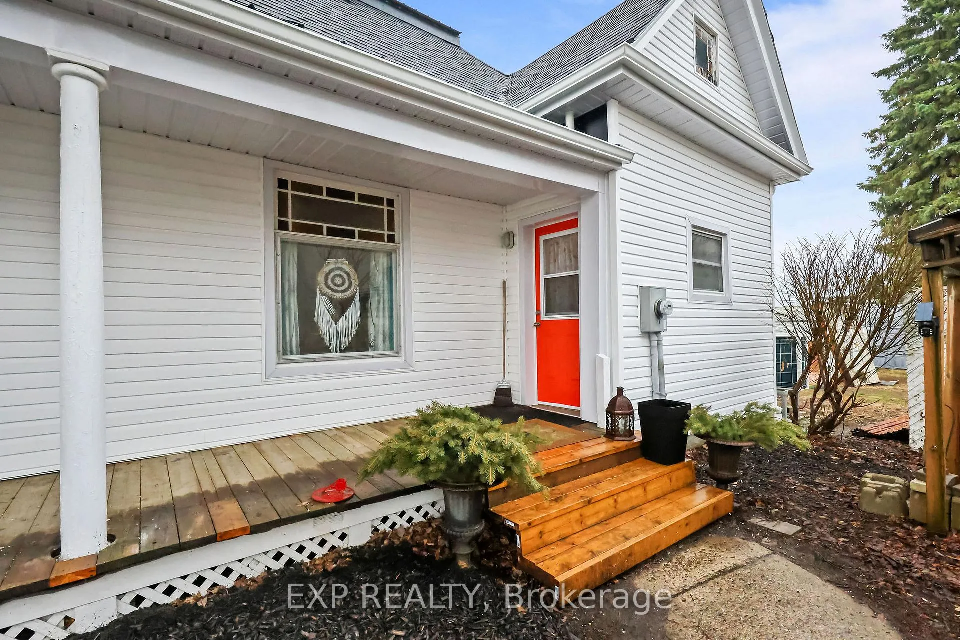 Photo 22 of 137 Oak Street E, Chatham-Kent, Bothwell — HOMEH