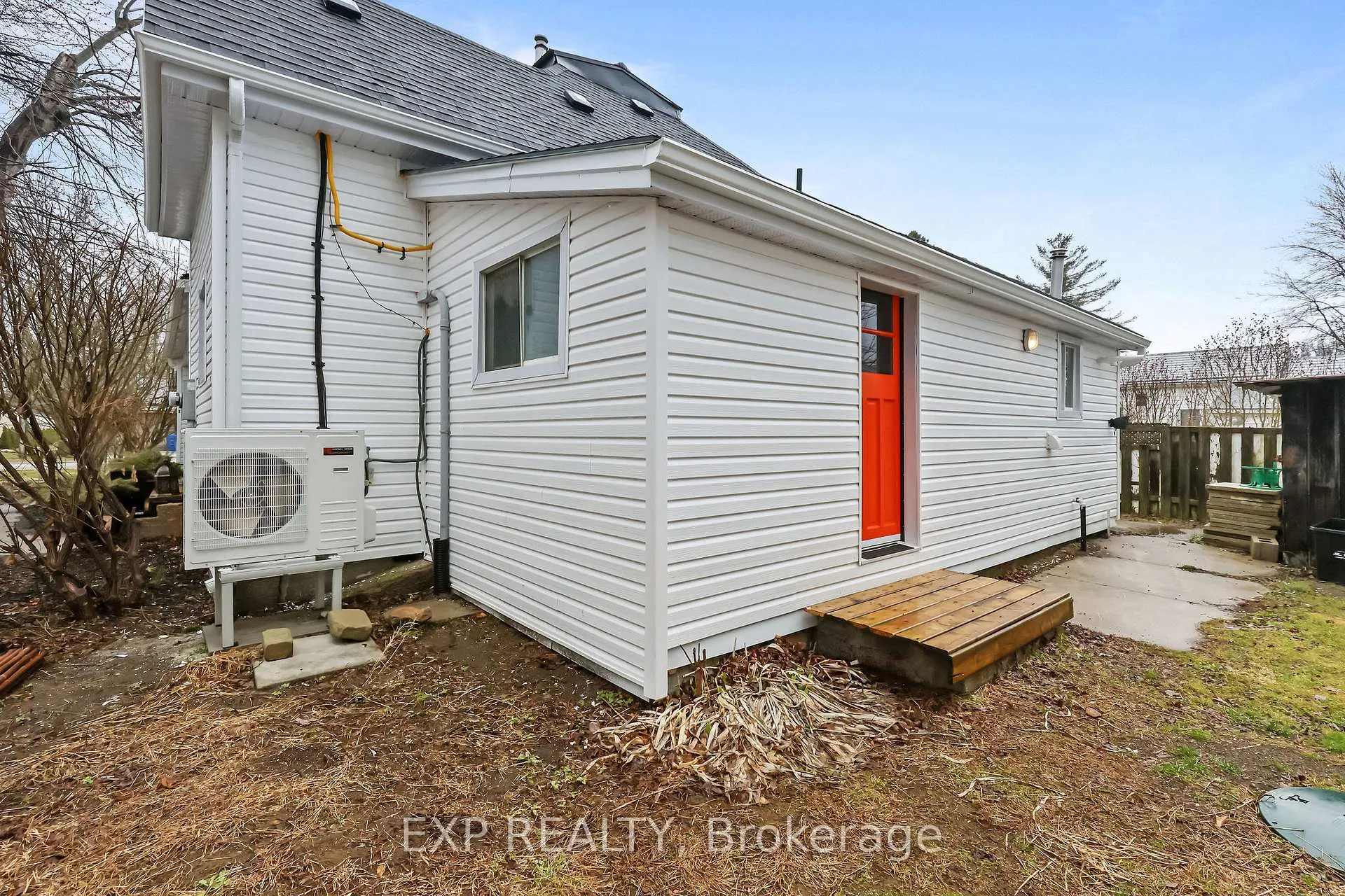 Photo 24 of 137 Oak Street E, Chatham-Kent, Bothwell — HOMEH
