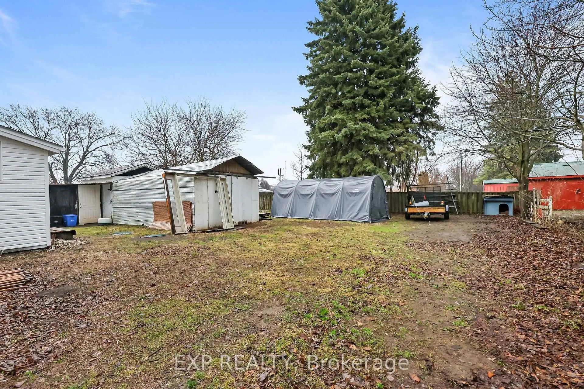 Photo 25 of 137 Oak Street E, Chatham-Kent, Bothwell — HOMEH