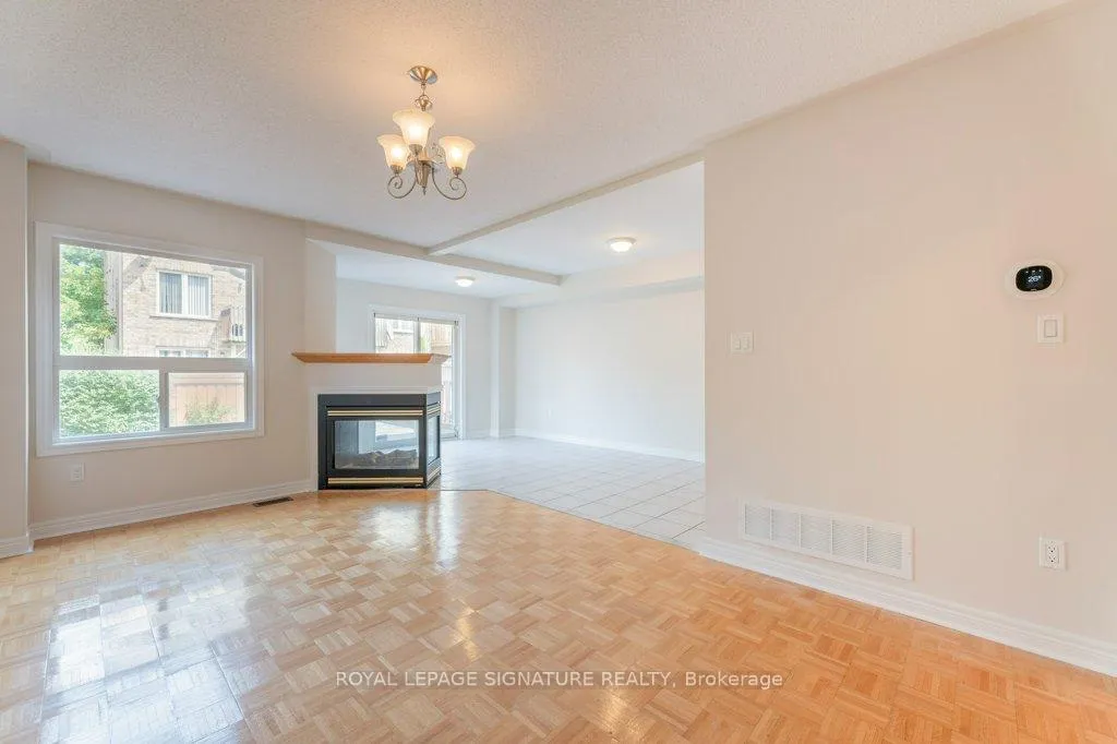Photo 8 of 55 Pottery Place, Vaughan, East Woodbridge — HOMEH