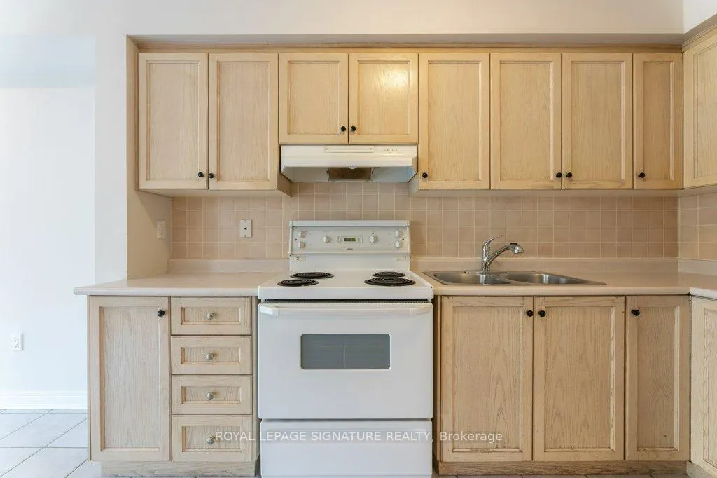 Photo 12 of 55 Pottery Place, Vaughan, East Woodbridge — HOMEH