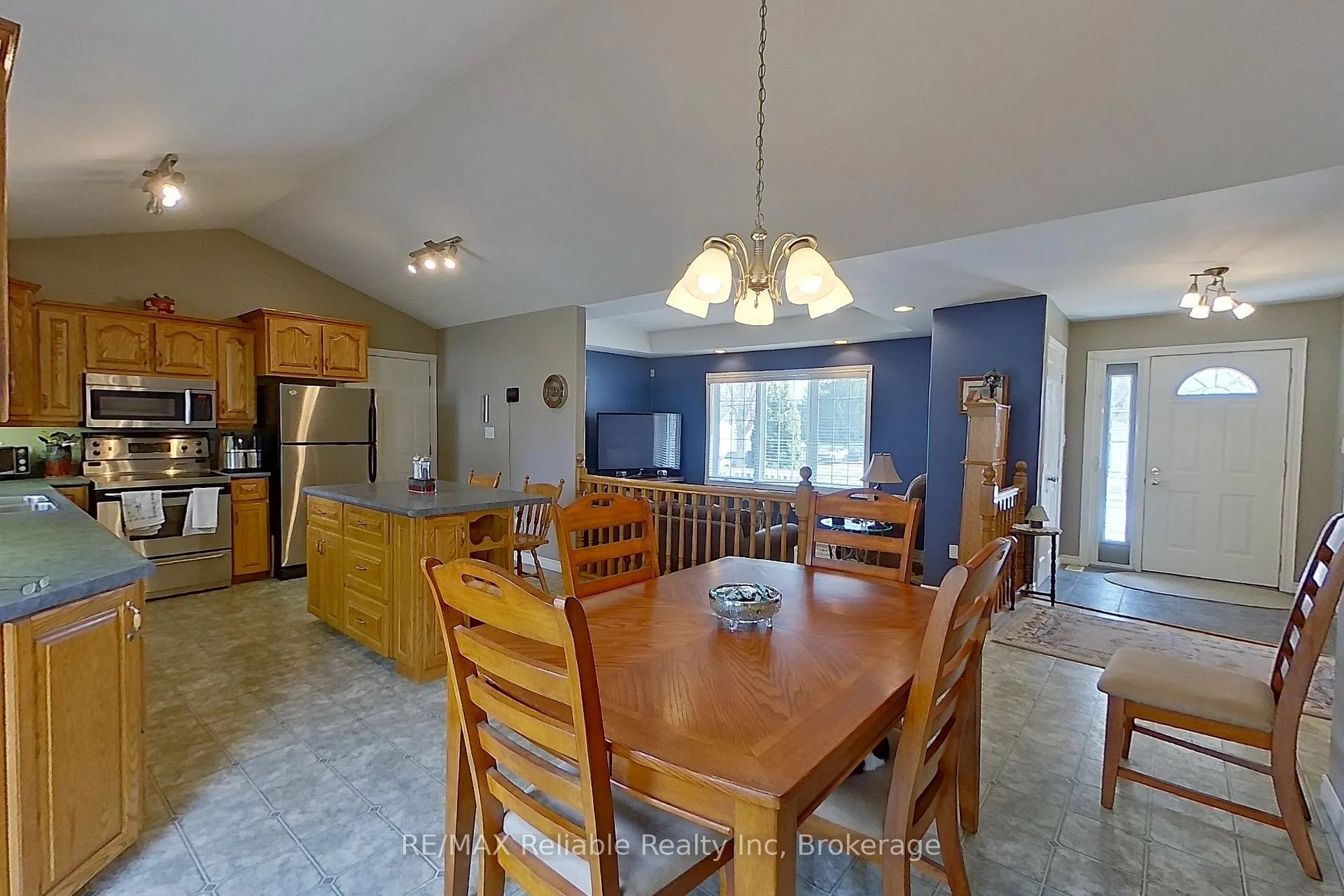 Photo 9 of 277 Morris Street, North Huron, Blyth — HOMEH