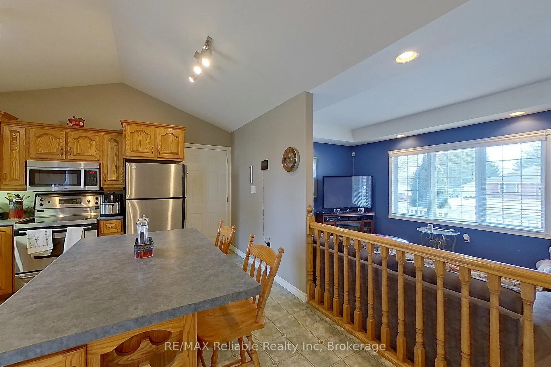Photo 12 of 277 Morris Street, North Huron, Blyth — HOMEH