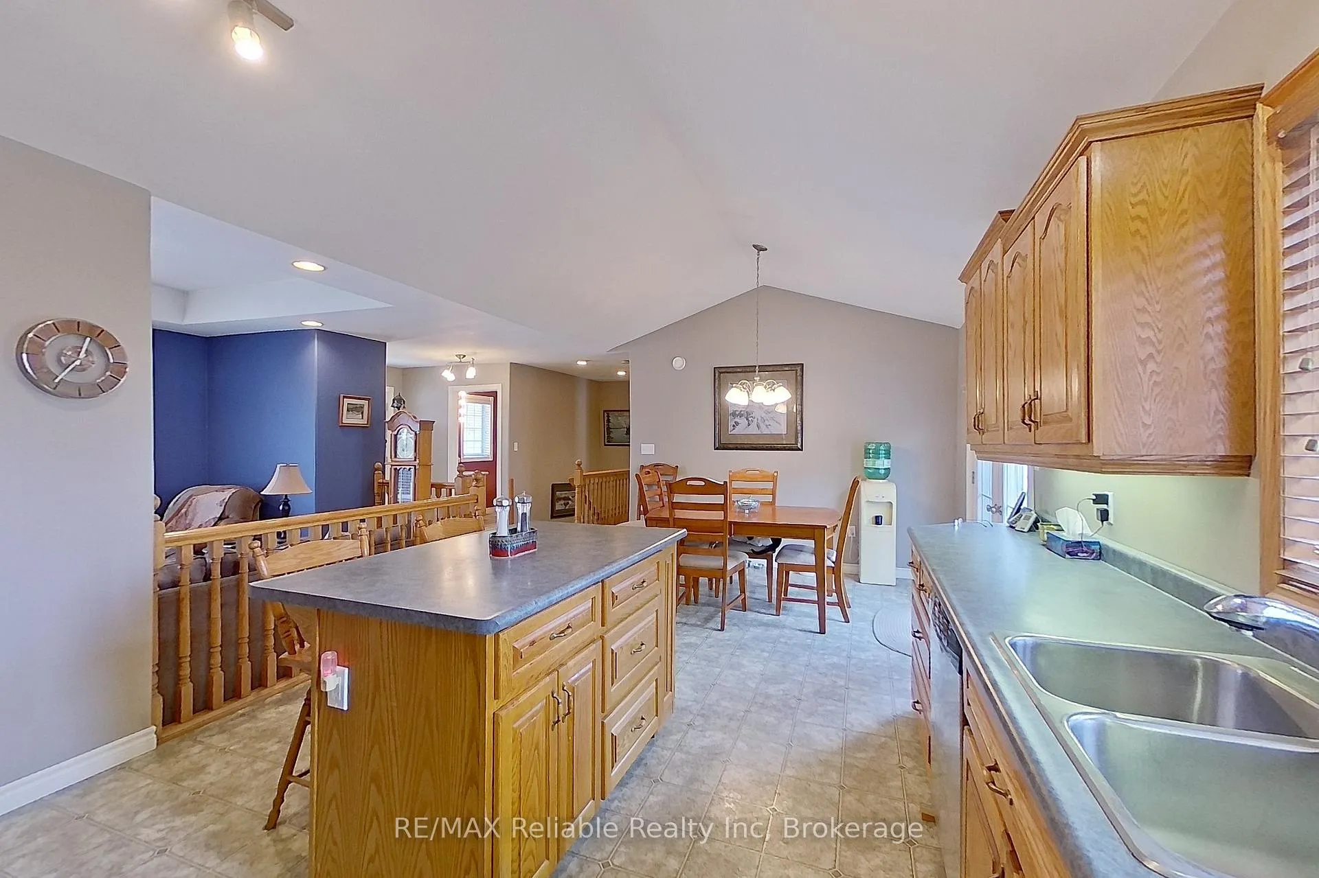 Photo 14 of 277 Morris Street, North Huron, Blyth — HOMEH