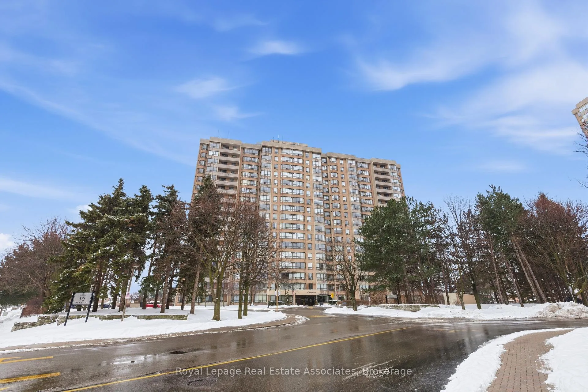 Photo 18 of Unit 1401, 10 Malta Avenue, Brampton, Fletcher's Creek South — HOMEH