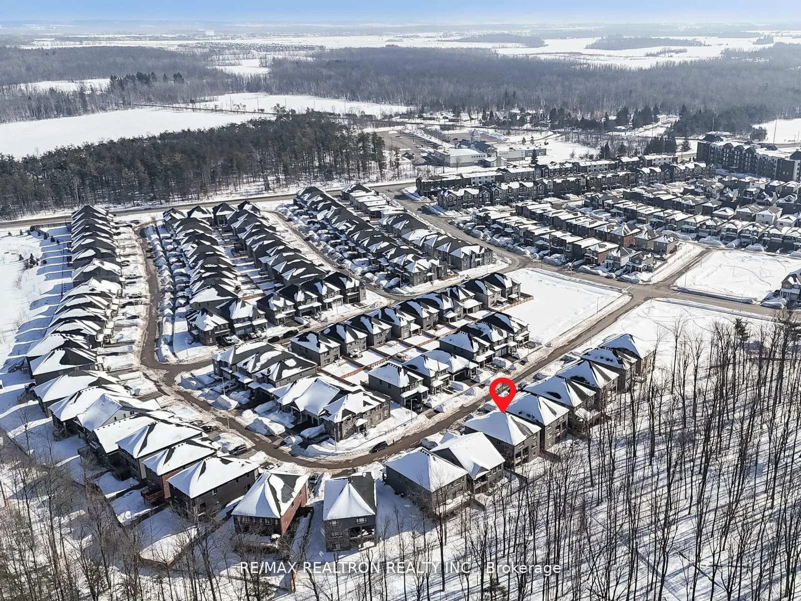 Photo 5 of 27 Franklin Trail, Barrie, Rural Barrie Southwest — HOMEH