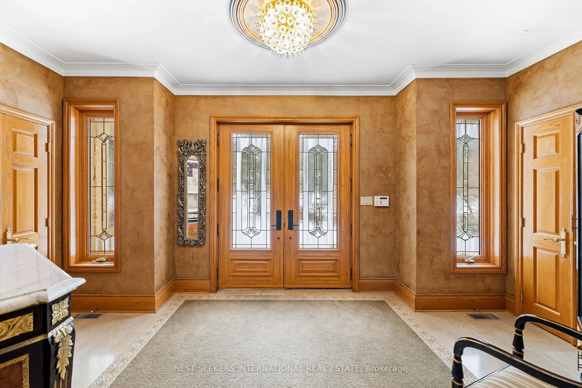 Photo 5 of Unit West, 4001 Teston Road W, Vaughan, Vellore Village — HOMEH