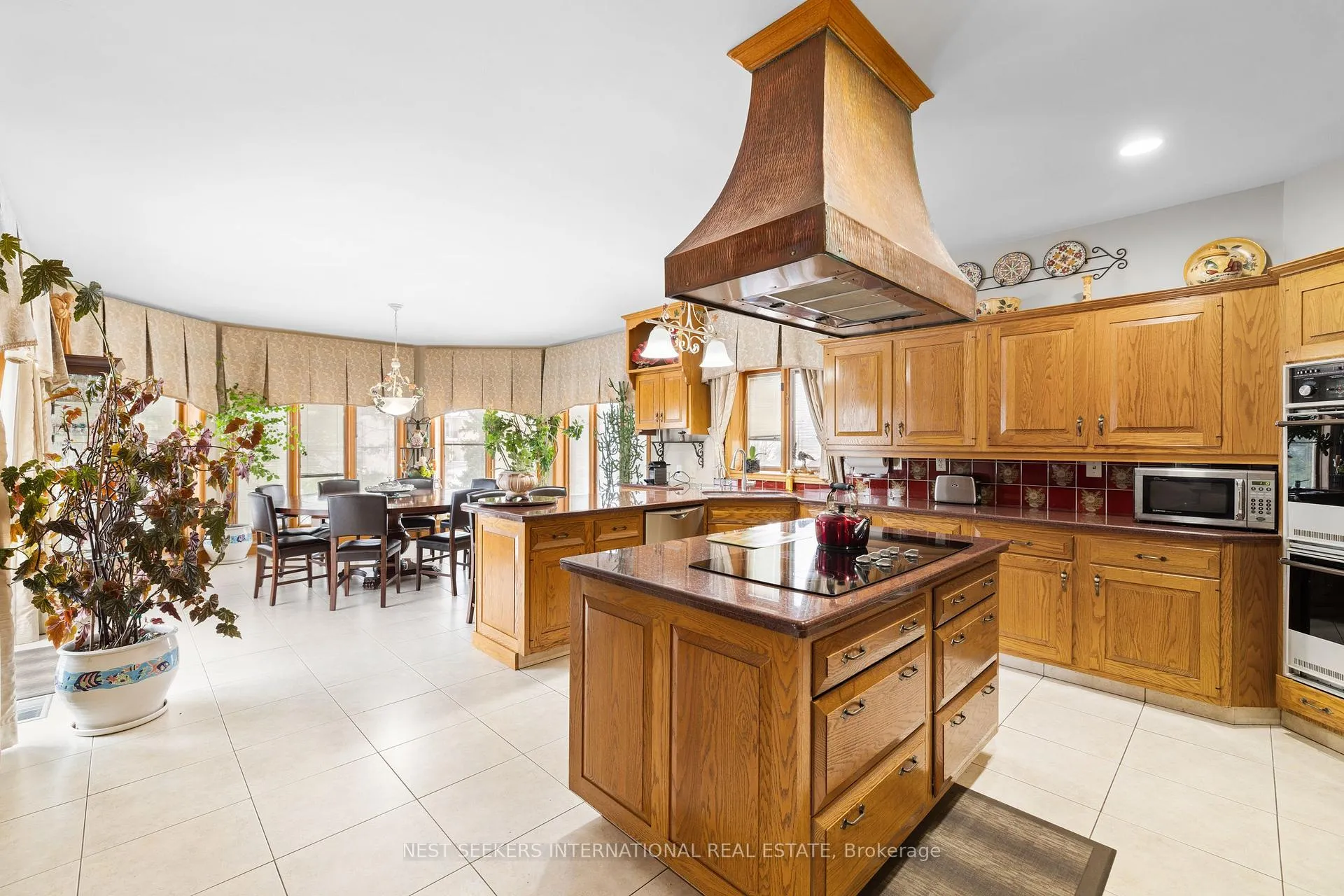 Photo 14 of Unit West, 4001 Teston Road W, Vaughan, Vellore Village — HOMEH