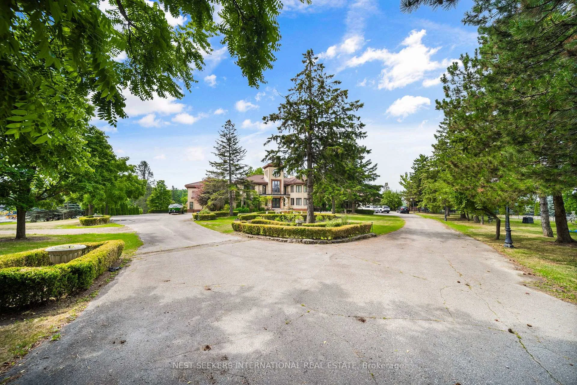 Photo 26 of Unit West, 4001 Teston Road W, Vaughan, Vellore Village — HOMEH