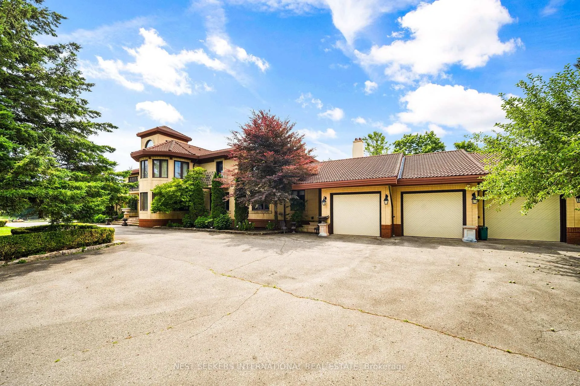 Photo 30 of Unit West, 4001 Teston Road W, Vaughan, Vellore Village — HOMEH
