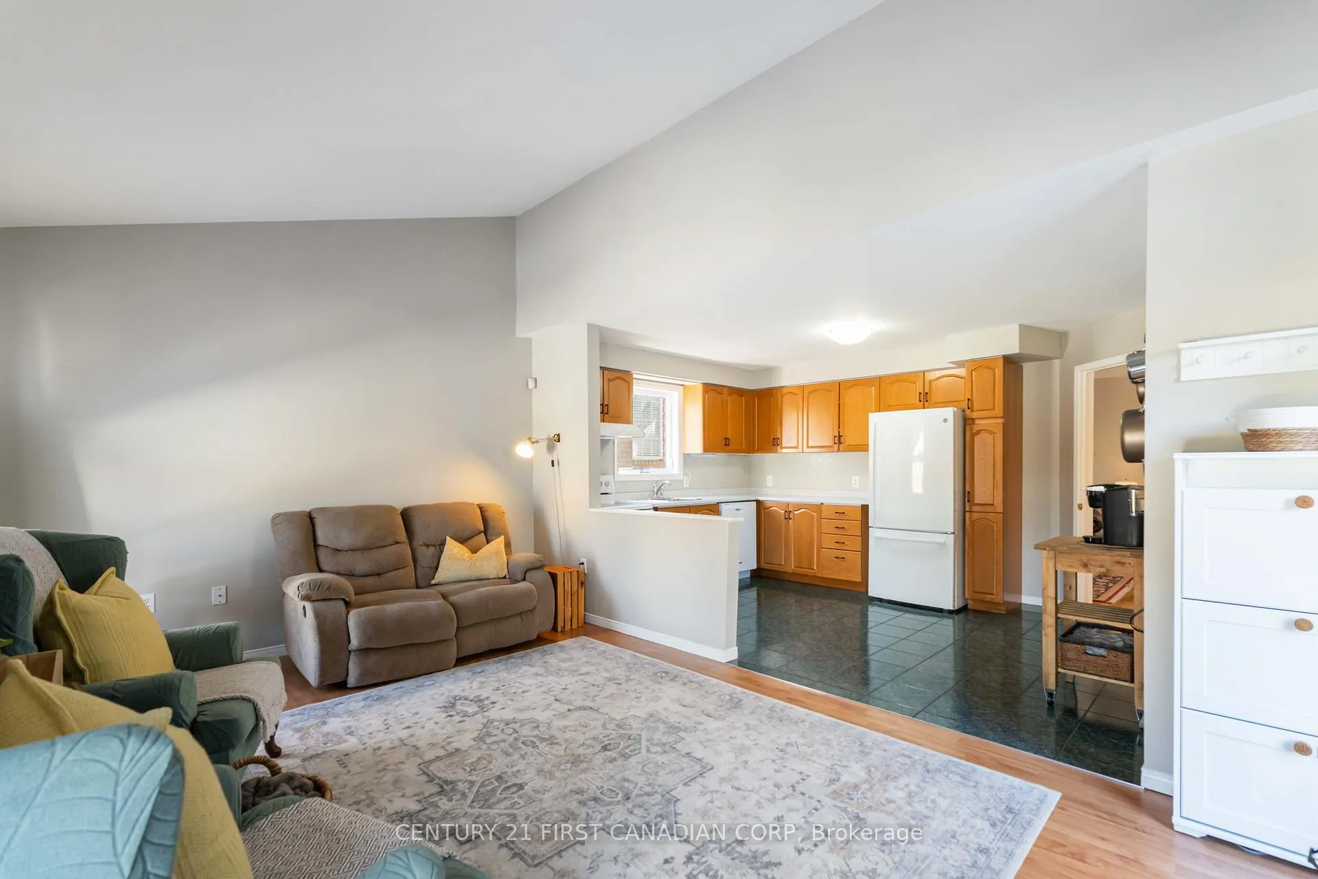 Photo 16 of 49 Foxtrot Drive, Hamilton, Stoney Creek Mountain — HOMEH