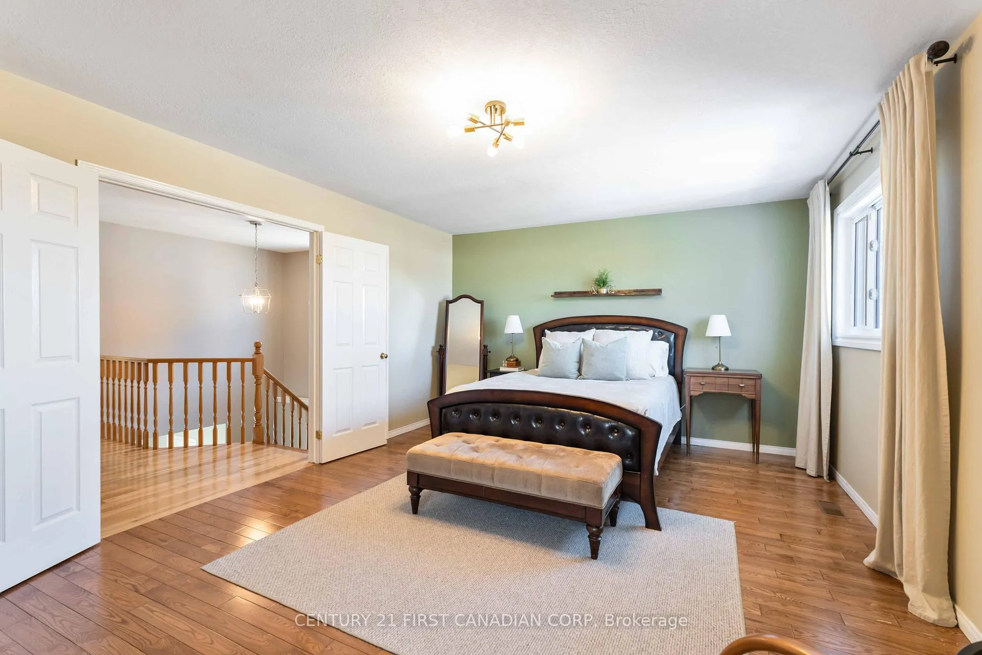 Photo 25 of 49 Foxtrot Drive, Hamilton, Stoney Creek Mountain — HOMEH