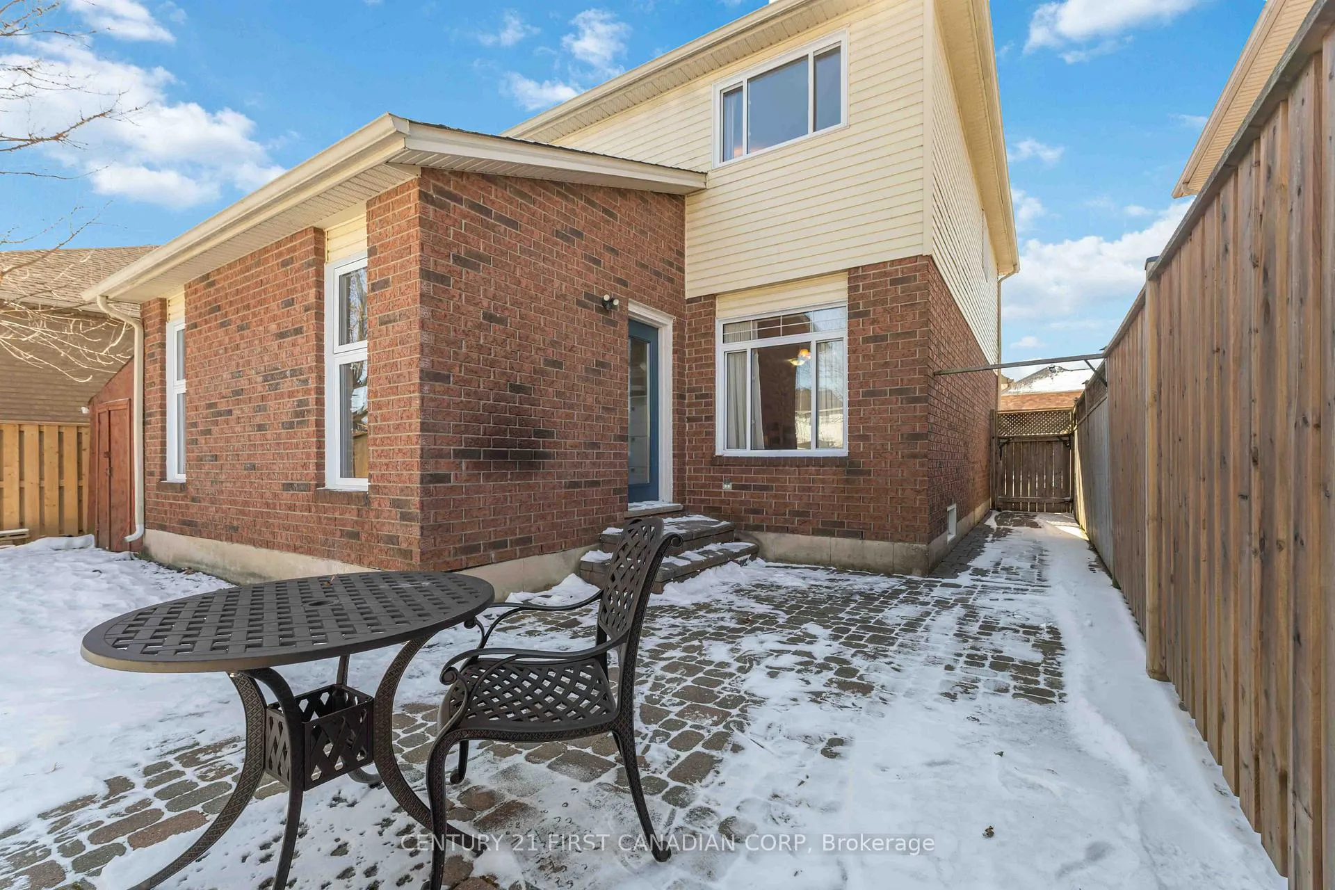 Photo 37 of 49 Foxtrot Drive, Hamilton, Stoney Creek Mountain — HOMEH