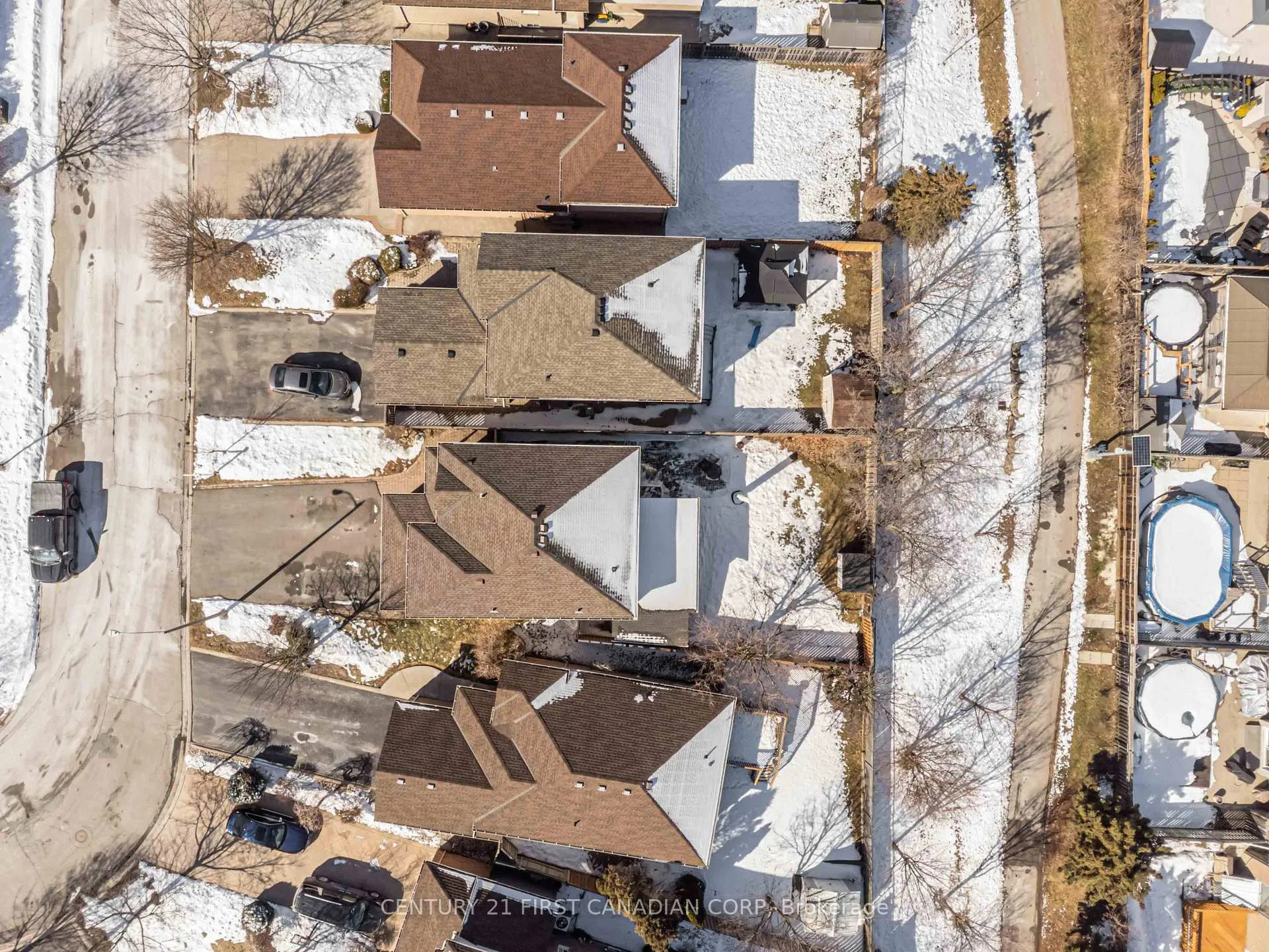 Photo 43 of 49 Foxtrot Drive, Hamilton, Stoney Creek Mountain — HOMEH